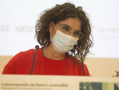 La ministra de Hacienda, María Jesús Montero, durante la clausura este mediodía del foro 'Construyendo un futuro sostenible', organizado por Cinco Días, El País y la SER.