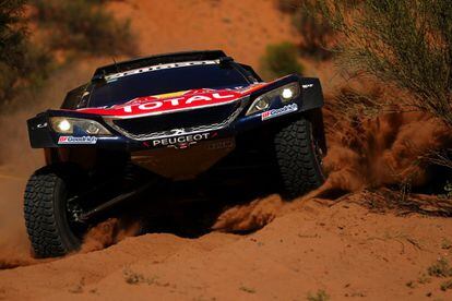 Detalle del vehículo de Carlos Sainz durante la décimo tercera etapa del Rally Dakar, el 19 de enero.
