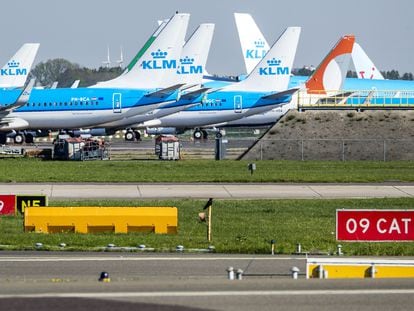 Aviones de KLM en el aeropuerto de Amsterdam-Schiphol.