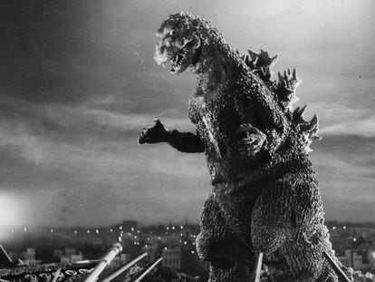 'Godzilla' (1954), dirigida por Ishiro Honda, fue la primera película de una larga serie de títulos protagonizados por el monstruo japonés.