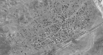Imagen por satélite tomada el pasado 24 de enero que, según UNITAR-UNOSAT, muestra el aumento de refugios en Hadalat, en la frontera entre Siria y Jordania.