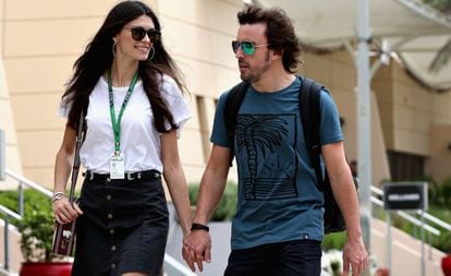 Fernando Alonso y Linda Morselli, en Baréin, el pasado mes de abril.