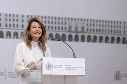 La ministra de Transportes, Raquel Sánchez, máxima responsable de la ley de vivienda, en un acto en el ministerio.