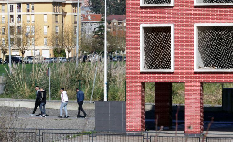 Bloque a medio construir y abandonado a las afueras de Santander. Fernando Domingo-Aldama