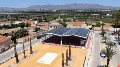 Instalación fotovoltaica en El Realengo, pedanía de Crevillent (Alicante), impulsada por Enercoop.