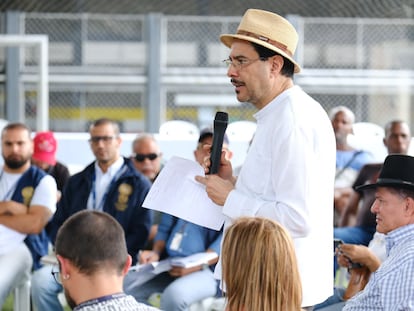 Iván Cepeda, de la Comisión de Paz del Senado, durante su intervención, en Cáceres, Antioquia, el pasado 23 de septiembre de 2023.