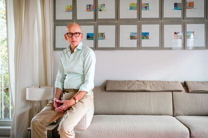 El sociólogo Heinz Bude, en el salón de su piso de Berlín este otoño.