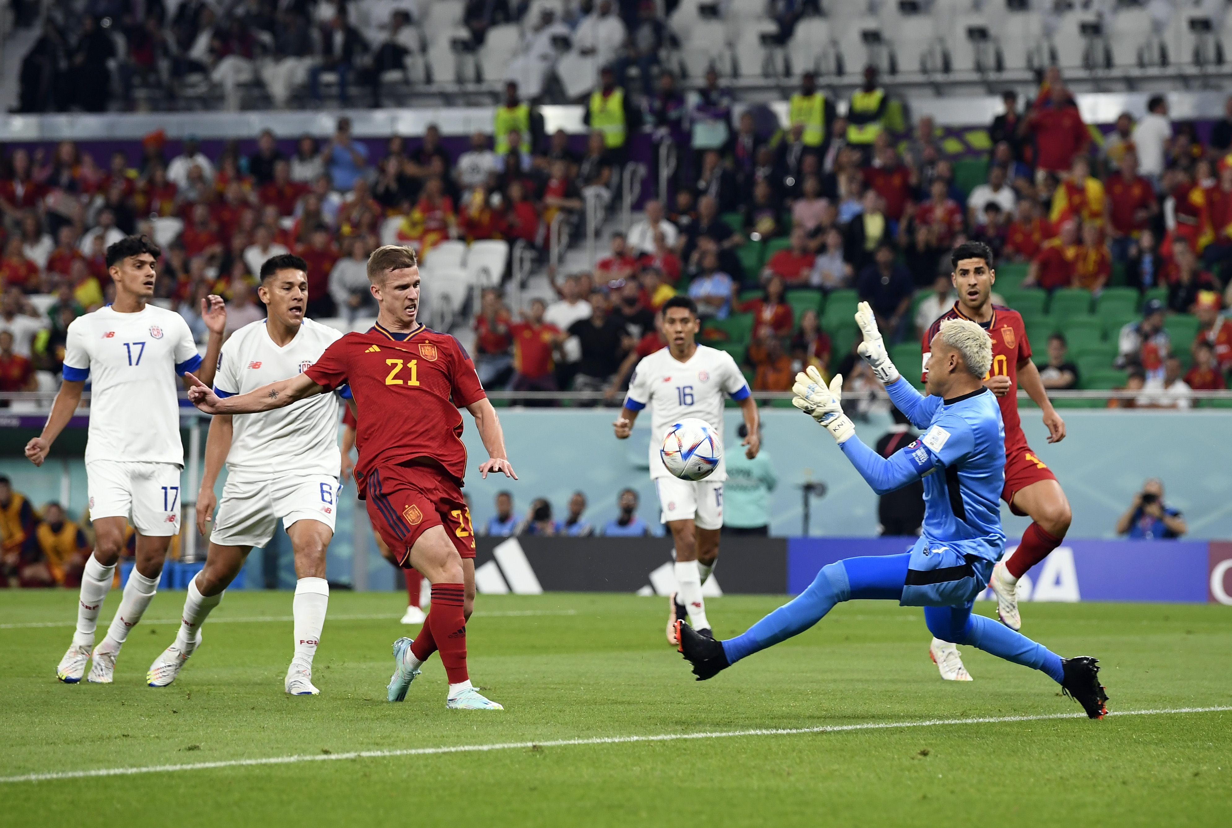 Dani Olmo marca el 1-0