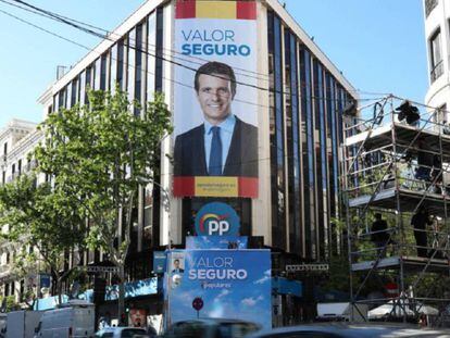 Sede del Partido Popular en la calle de Génova, en Madrid, este domingo durante la jornada electoral.