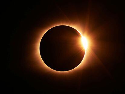 Imagen de un eclipse solar.