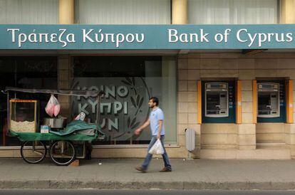 Una sucursal del Banco de Chipre en Nicosia