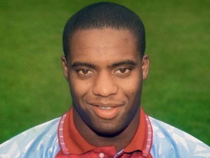 Atkinson, con el Aston Villa en 1991.