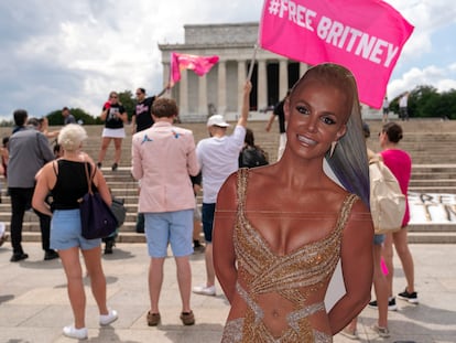 Carteles en apoyo de Britney Spears en Washington, la capital de EE UU, el 14 de julio de 2021.