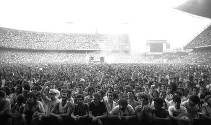 El estadio se llenó en julio de 1988 para acoger el primer concierto de Pink Floyd en Madrid.