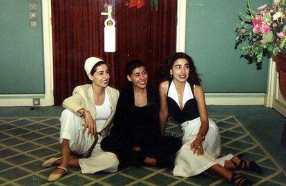 Las princesas Sahar, Maha y Hala, visitando a su padre en una estancia en Marruecos.
