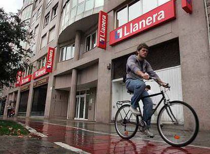 Oficinas de la inmobiliaria Llanera, en la calle de Colón de Valencia.