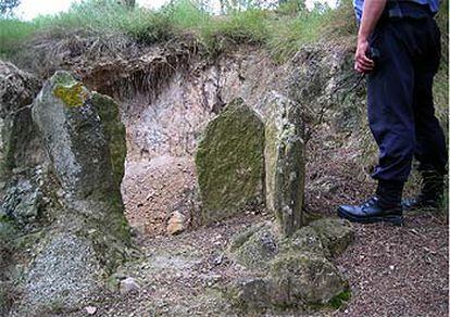 Entrada megalítica al sepulcro colectivo de Dosrius.