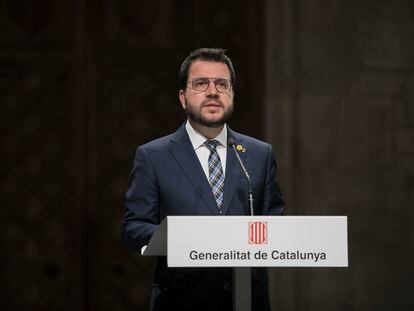El presidente de la Generalitat, Pere Aragonès, durante su comparecencia la noche del viernes en el Palau de la Generalitat.