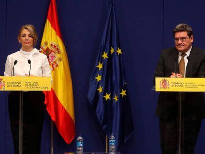 La ministra de Trabajo, Yolanda Díaz, y el ministro de Seguridad Social, Inclusión y Migraciones, José Luis Escrivá.