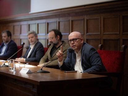 Los abogados Antoni Abat, Andreu Van den Eynde, Benet Salellas y Gonzalo Boye en un acto sobre el 'caso Pegasus'.