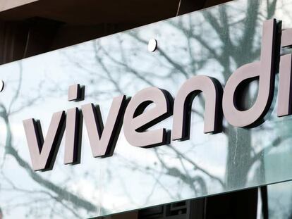 Vivendi rebaja el precio para vender su participación en Mediaset