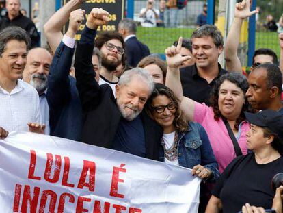El expresidente Lula da Silva, tras salir de prisión.