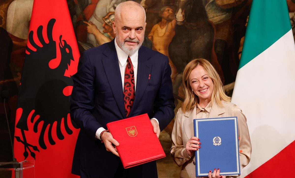 La Constitución de Albania suspende el cumplimiento de Italia para acoger centros de inmigrantes |  Internacional