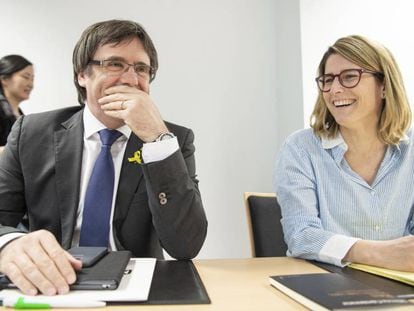 El expresidente Carles Puigdemont y la diputada Elsa Artadi.