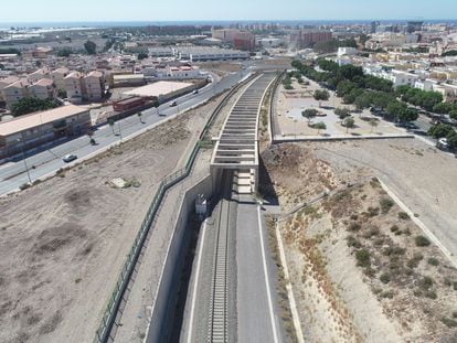 Uno de los tramos de la construcción del AVE en Almería, en una imagen cedida por Adif.