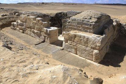 Fotograf&iacute;a facilitada por el Ministerio egipcio de Antig&uuml;edades de la tumba de una reina de la V dinast&iacute;a fara&oacute;nica (2500-2350 a. C).