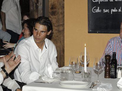 El Rey improvisa una cena con Nadal