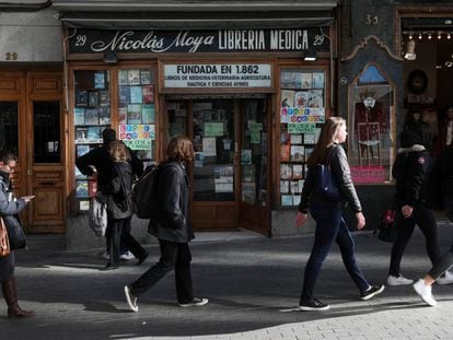 La librería Nicolás Moya, una de las más antiguas de Madrid, ha anunciado su cierre
