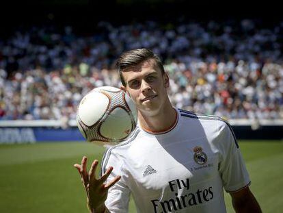Bale, en su presentaci&oacute;n como nuevo jugador del Madrid.
