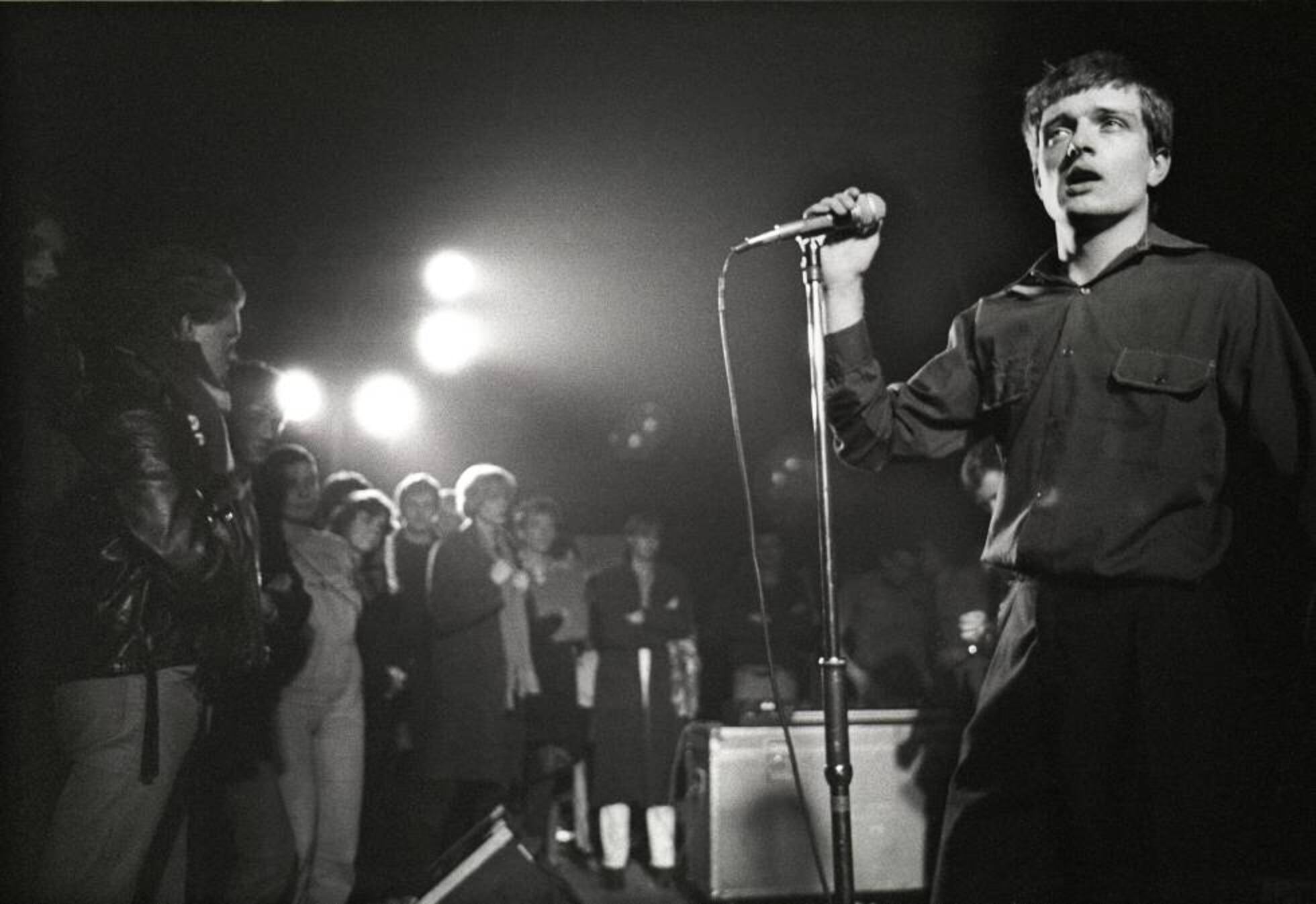 Ian Curtis, 40 años después así fueron las últimas horas del poeta