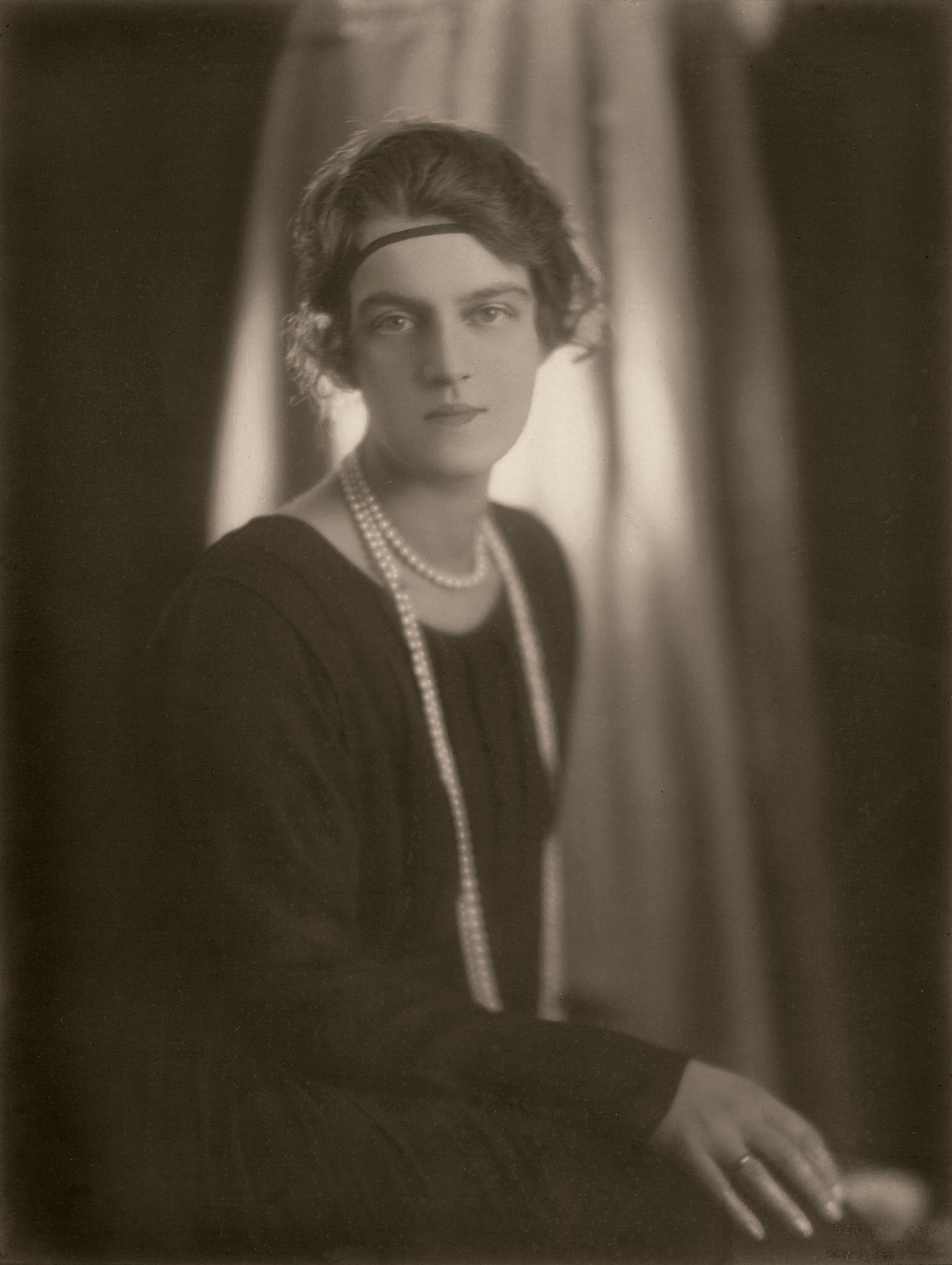 María Pávlovna, alrededor de 1920.