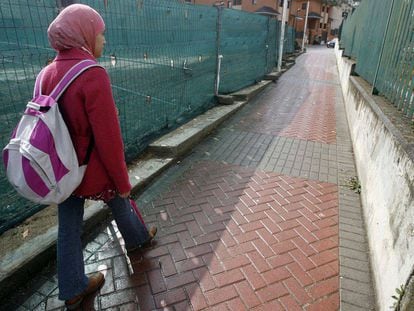  Najwa Malha en 2010, cuando su instituto le prohibió acudir a clase con ‘hiyab’. 