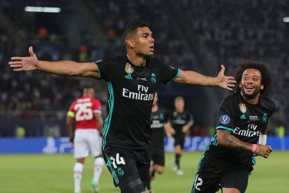 Casemiro, celebra el primer gol de la Supercopa de Europa