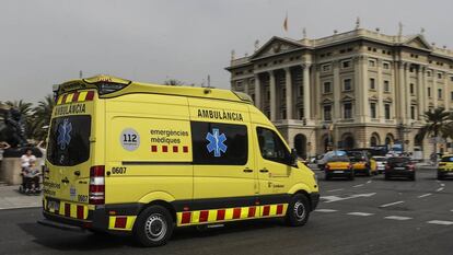 Una ambulancia del SEM en Barcelona.