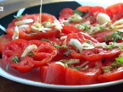 Tres ensaladas de tomate que no son la de siempre