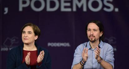 Pablo Iglesias y Ada Colau, durante su mitin en Madrid. 