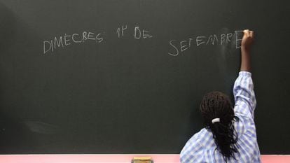 El ministro José Ignacio Wert ha generado polémica al decir que quiere españolizar a los alumnos catalanes.