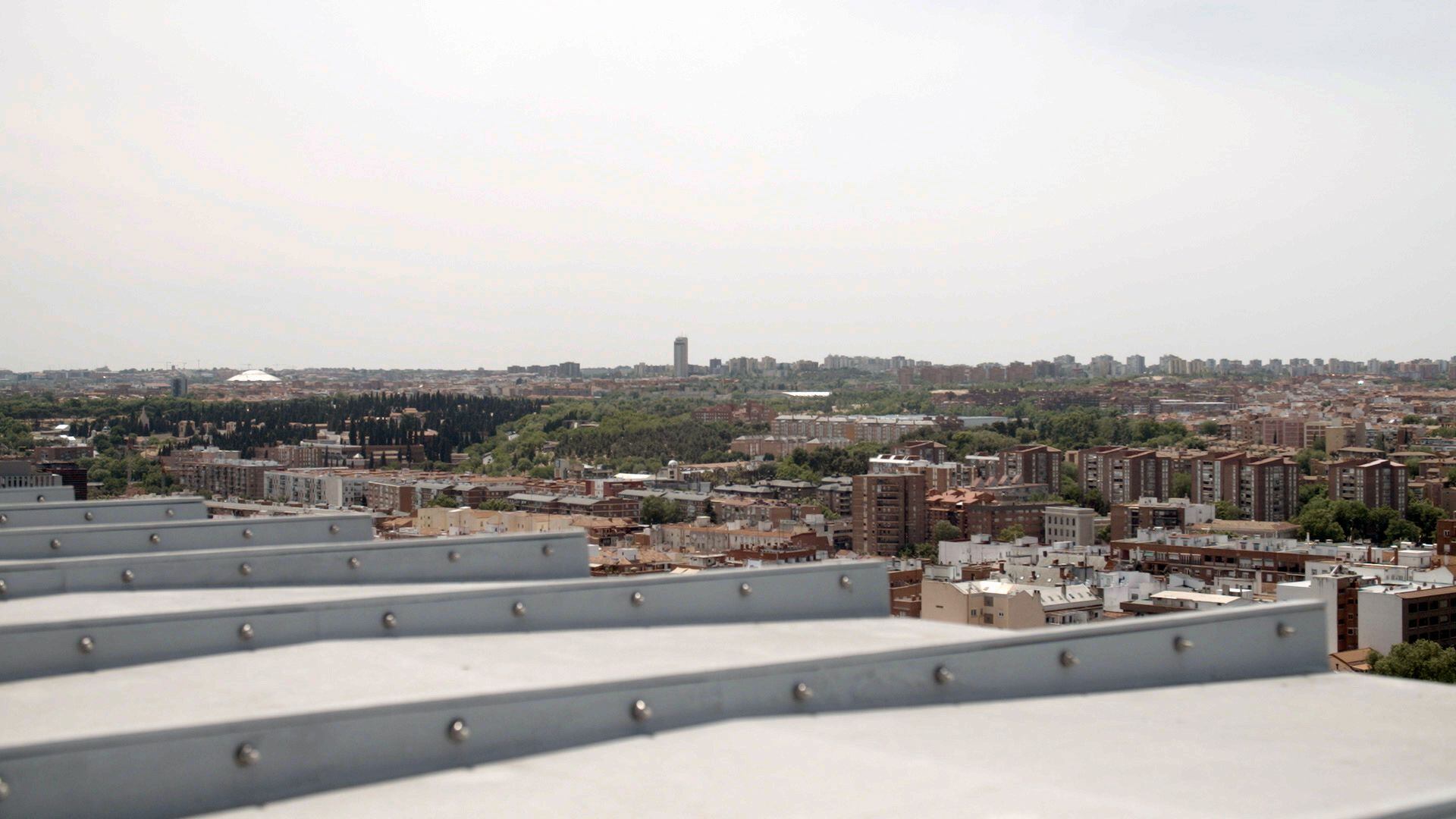 Vistas del Suroeste de Madrid desde la cubierta de la galería. 