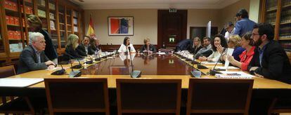 Reunión de los integrantes de la Comisión parlamentaria de seguimiento del Pacto de Toledo, que estudia la renovación de sus recomendaciones