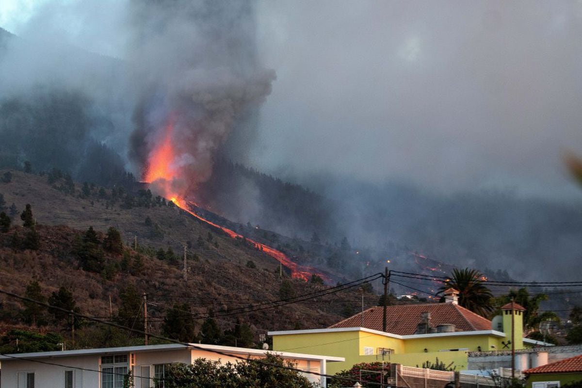 Cumbre Vieja: La erupción del volcán de La Palma obliga a una evacuación masiva |  Ciencias
