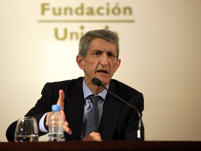 José Manuel Domínguez, presidente de la Fundación Bancaria Unicaja, este viernes durante una rueda de prensa en Málaga.