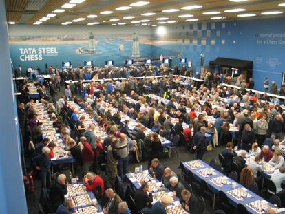 Vista general del polideportivo De Moorian, el pasado viernes, con más de 500 jugadores compitiendo simultáneamente.