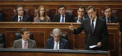 El presidente del Gobierno, Mariano Rajoy, durante su intervenci&oacute;n en la sesi&oacute;n de control al Ejecutivo hoy en en Congreso de los Diputados.
