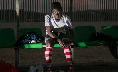 Malick, jugador del Alma de África, un equipo de fútbol de Jerez integrado por migrantes y españoles que juega en la liga andaluza.