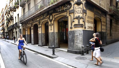 Un comerç històric del carrer del Carme de Barcelona.