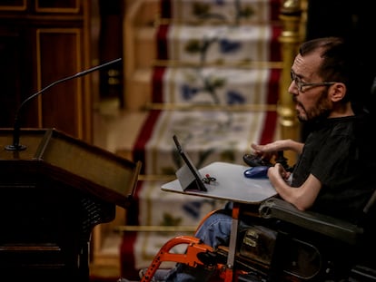 El portavoz de Unidas Podemos, Pablo Echenique, este martes en el Congreso.